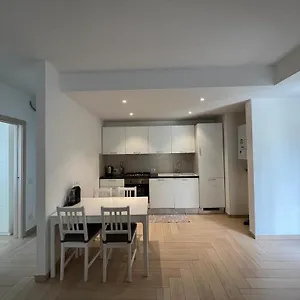 Apartamento Appartato A 5 Minuti Dal Mare Italia